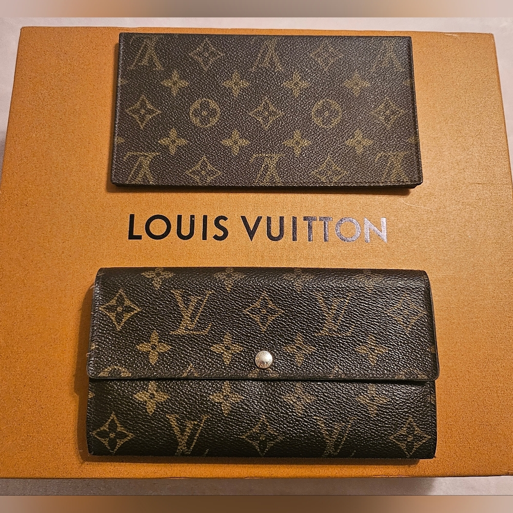 Authentic LV Louis Vuitton Wallet, & separate Checkbook Wallet/ Holder Lot 2 Pc.